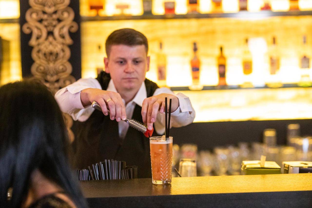 Imperial Casino Strazny Hotel エクステリア 写真