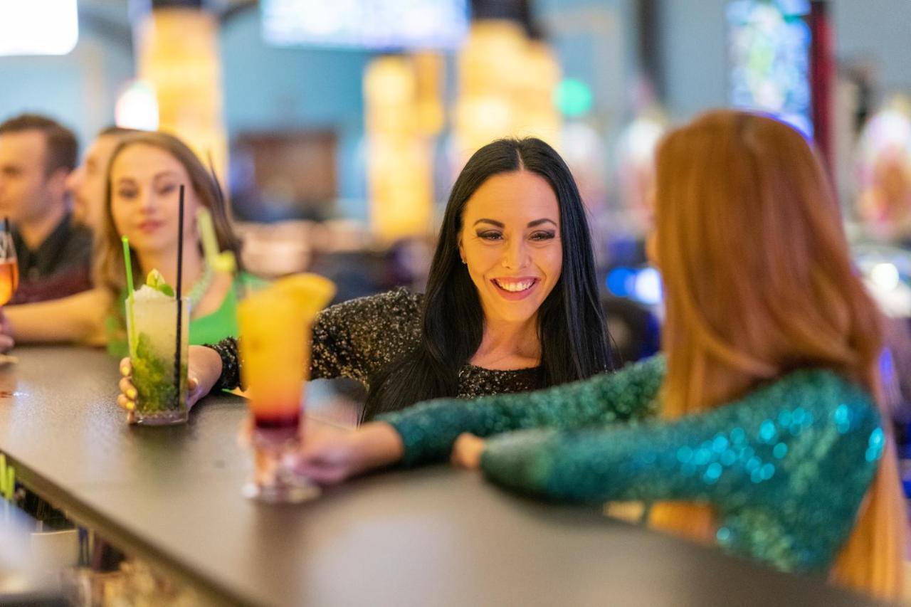 Imperial Casino Strazny Hotel エクステリア 写真